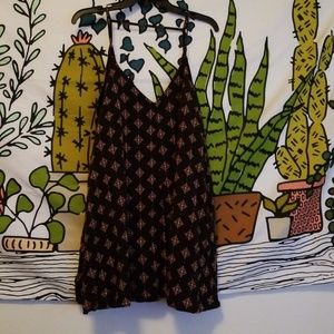 Backless tunic with pockets